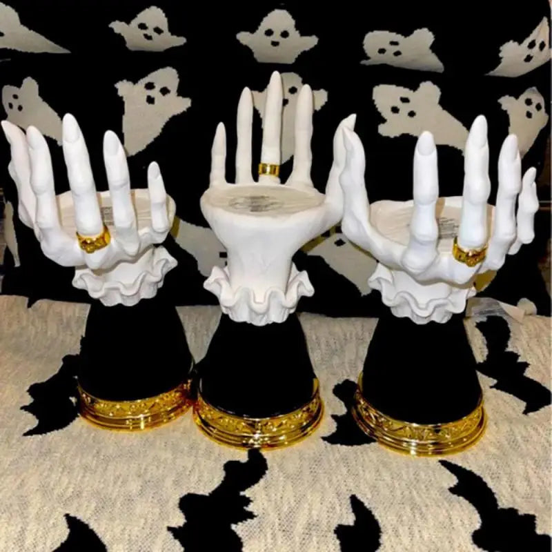 Halloween Decoration Witch Hand Candlestick Resin Table Candle Stick Gothic Home Decoration Scary Devil Palm Devil Hand ornament