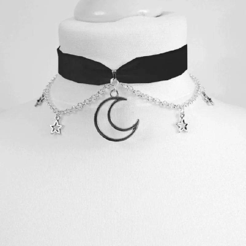 Goth Black Velvet Chain Crescent Moon Choker Witch Silver Colour Necklace Punk Halloween Jewelry Women Pendant Gift Classical