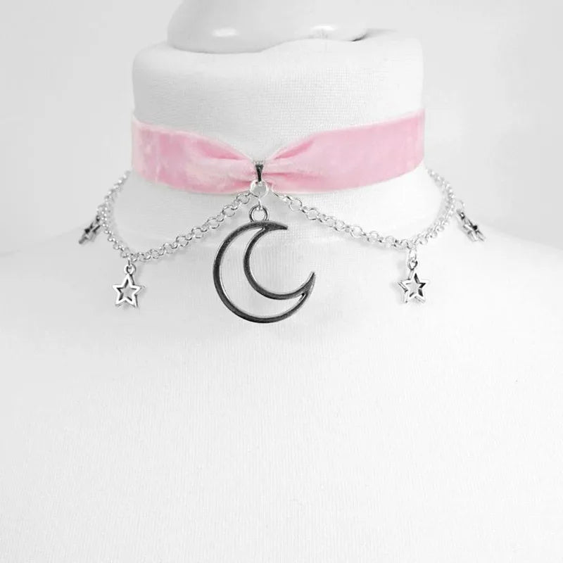 Goth Black Velvet Chain Crescent Moon Choker Witch Silver Colour Necklace Punk Halloween Jewelry Women Pendant Gift Classical