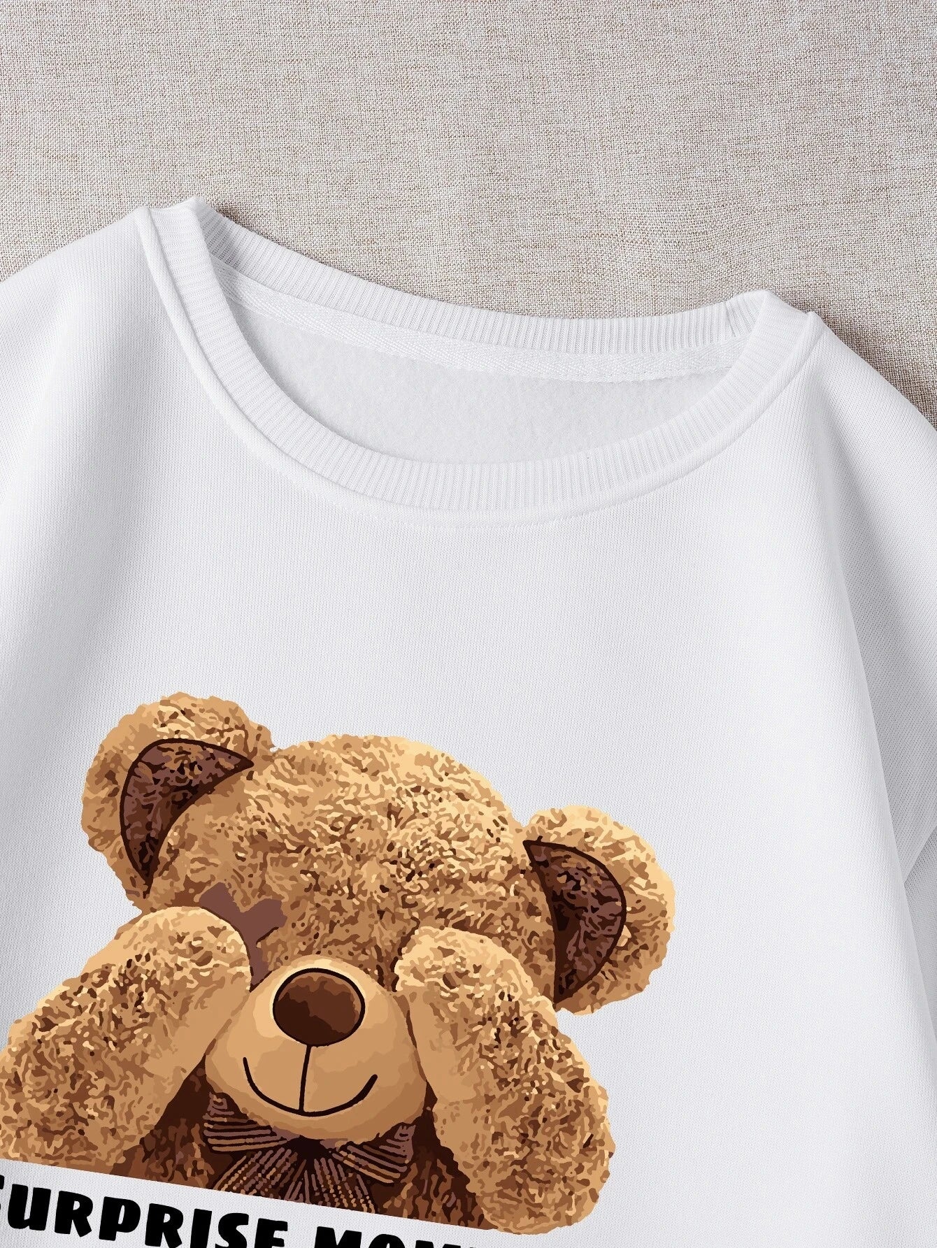 A Little Bear Covering Its Eyes Women Hoodies Harajuku Crewneck Hoodie Fashion Oversize Hoody Casual Comfortable Clothes Female