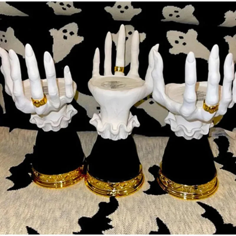 Halloween Decoration Witch Hand Candlestick Resin Table Candle Stick Gothic Home Decoration Scary Devil Palm Devil Hand ornament